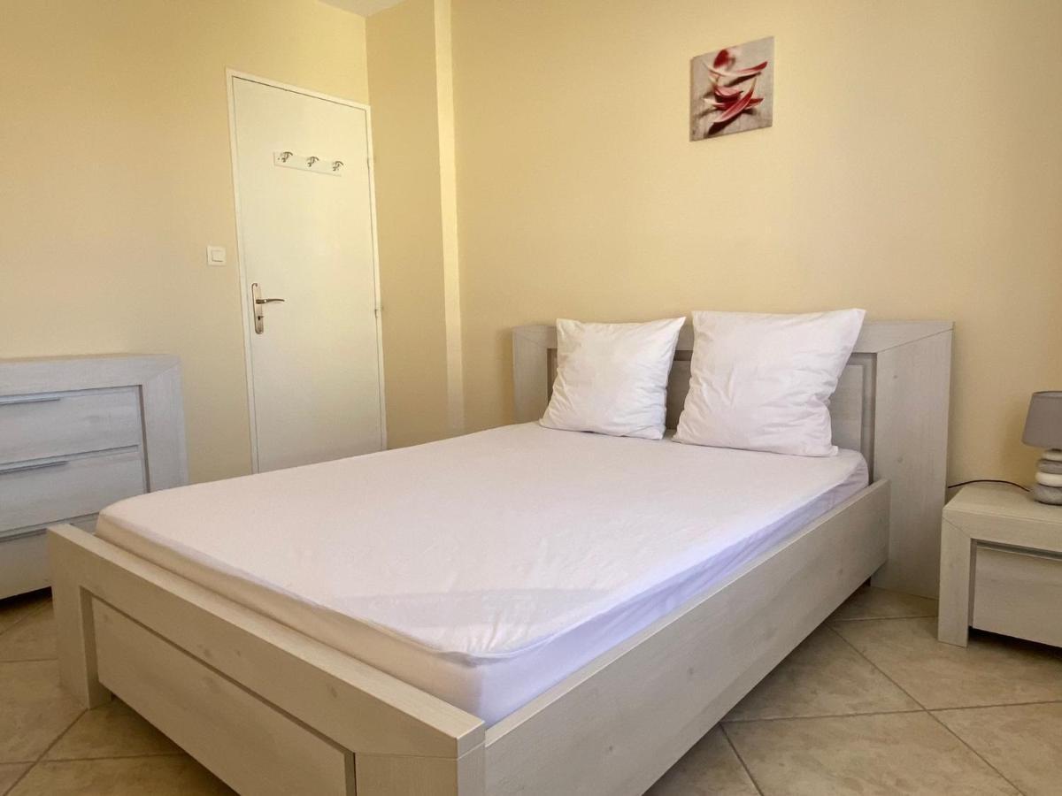 Apartmán Les Locations Cinaureva "Les Iles D'Or" La Londe-les-Maures Exteriér fotografie